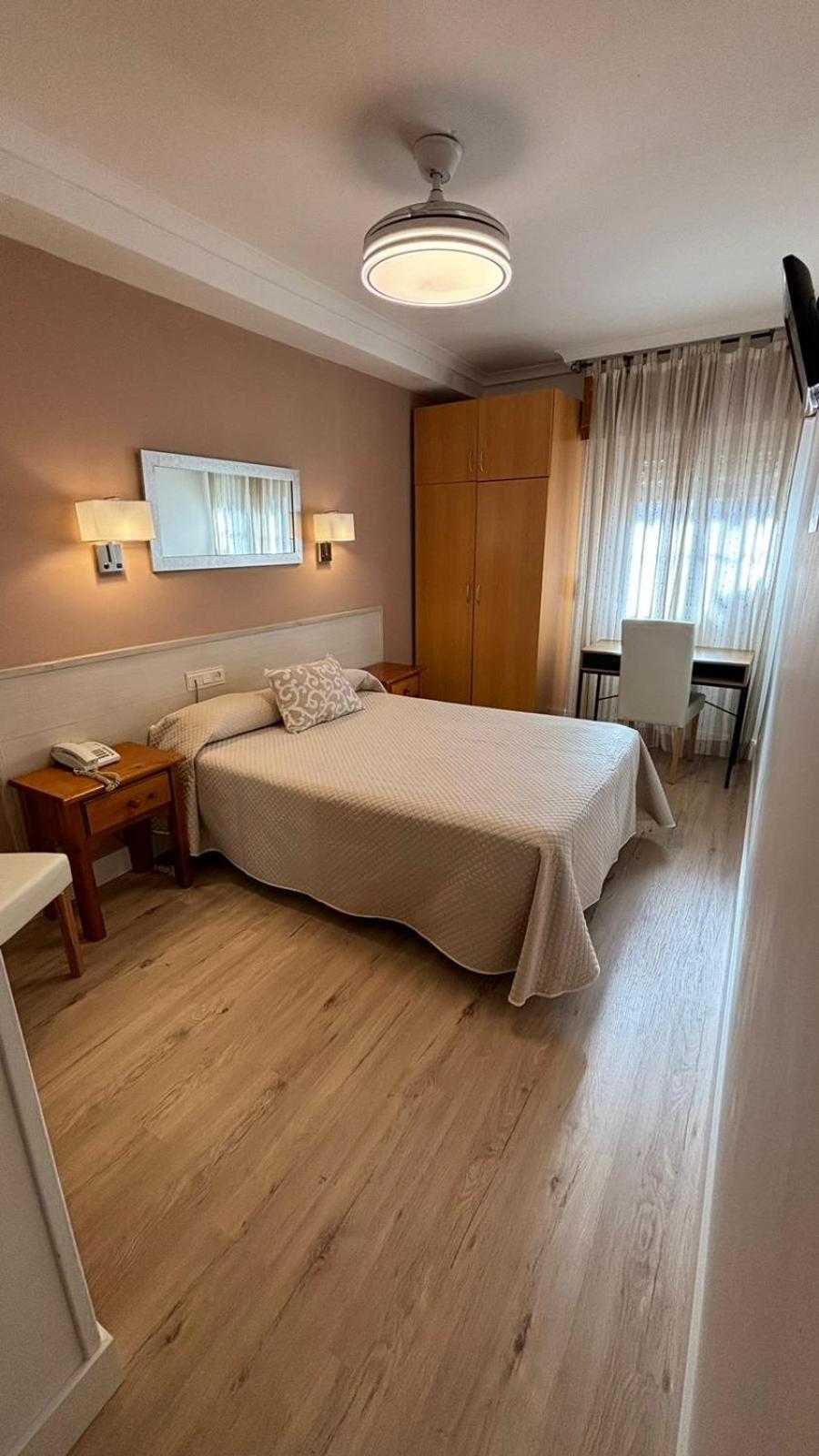 Hostal Atienzar Albacete Exterior photo