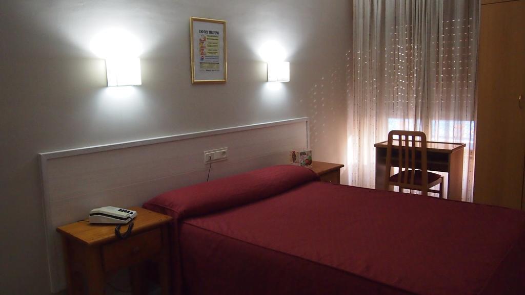 Hostal Atienzar Albacete Exterior photo