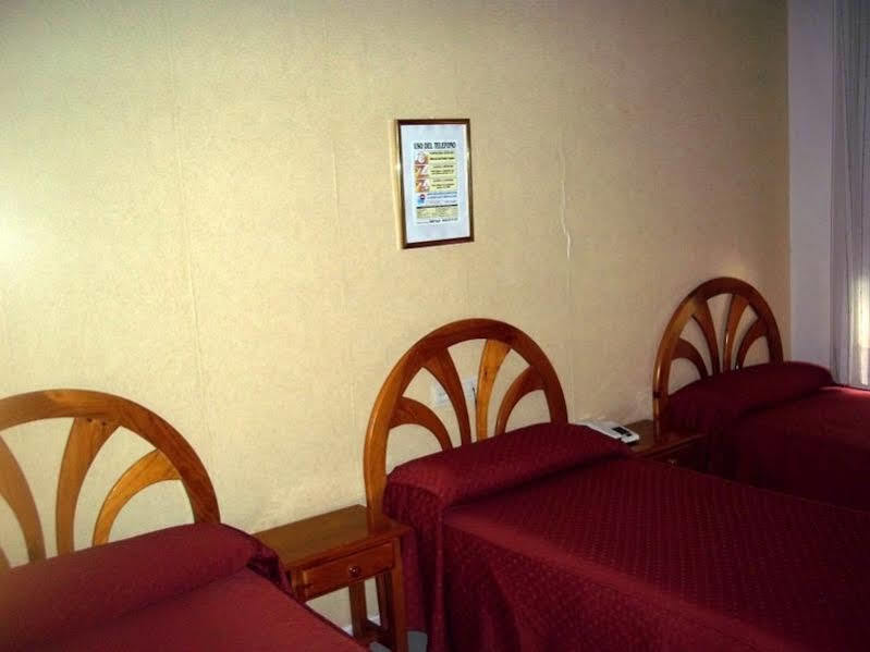 Hostal Atienzar Albacete Exterior photo